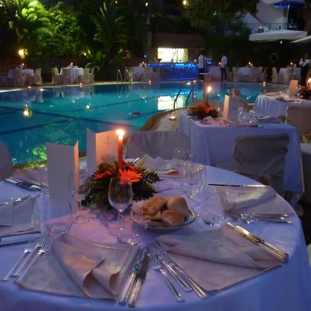 Grand Hotel De Rose-2